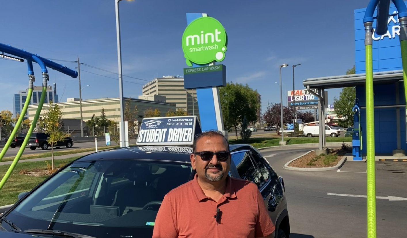 Significance of keeping the vehicle clean in fall and winter...